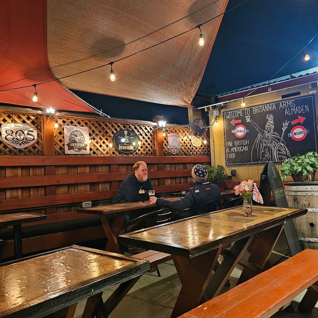 Britannia Arms Almaden 1