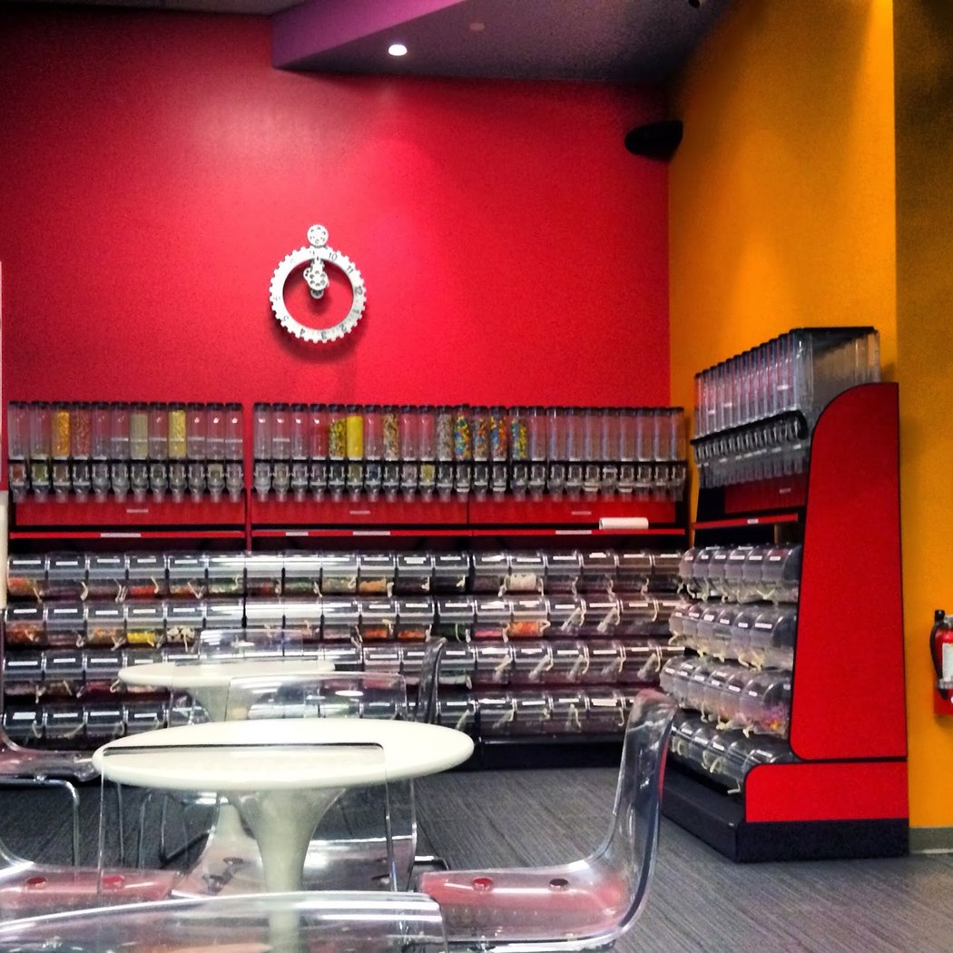 Tutti Frutti Frozen Yogurt 3
