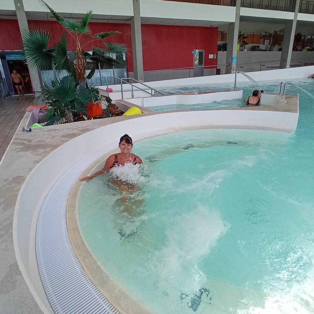 Carré d'eau Swimming Pool 3