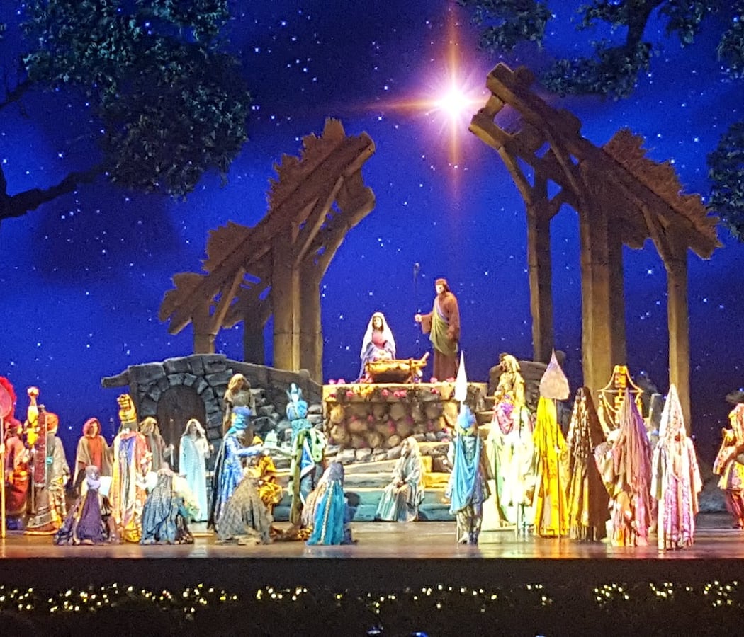 Radio City Rockettes Christmas Spectacular 1