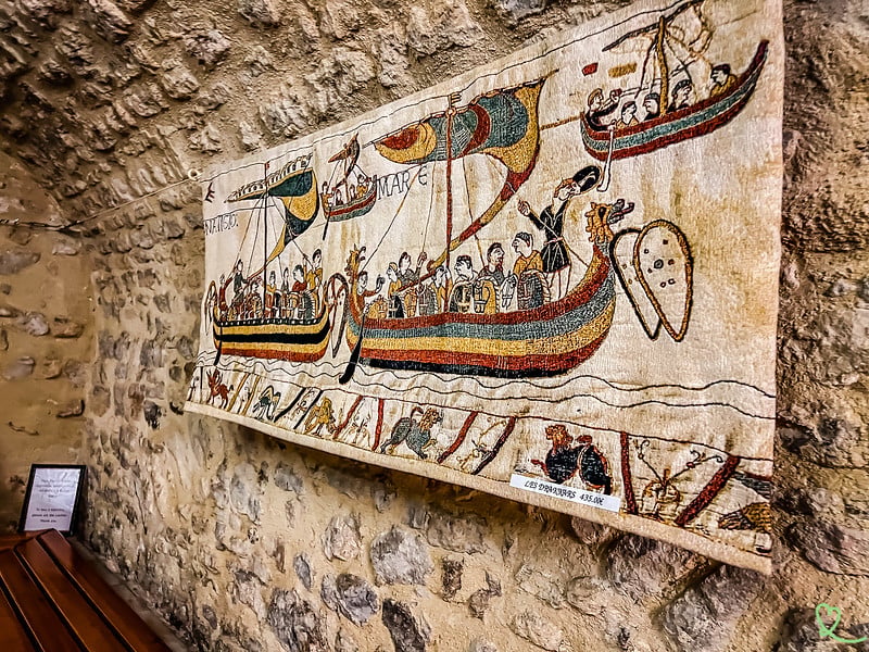 Bayeux Tapestry Museum 5