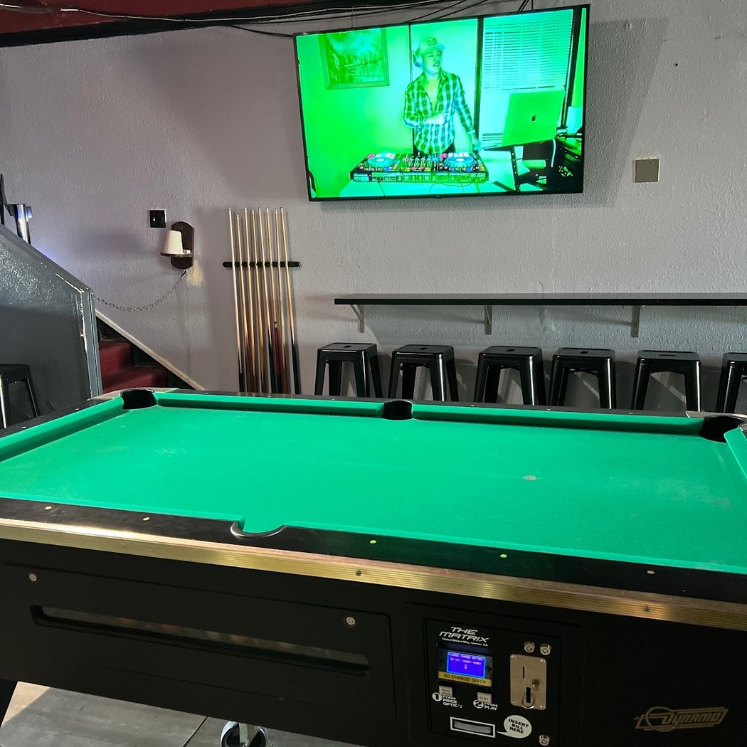 LQD La Patrona Bar & Lounge 3