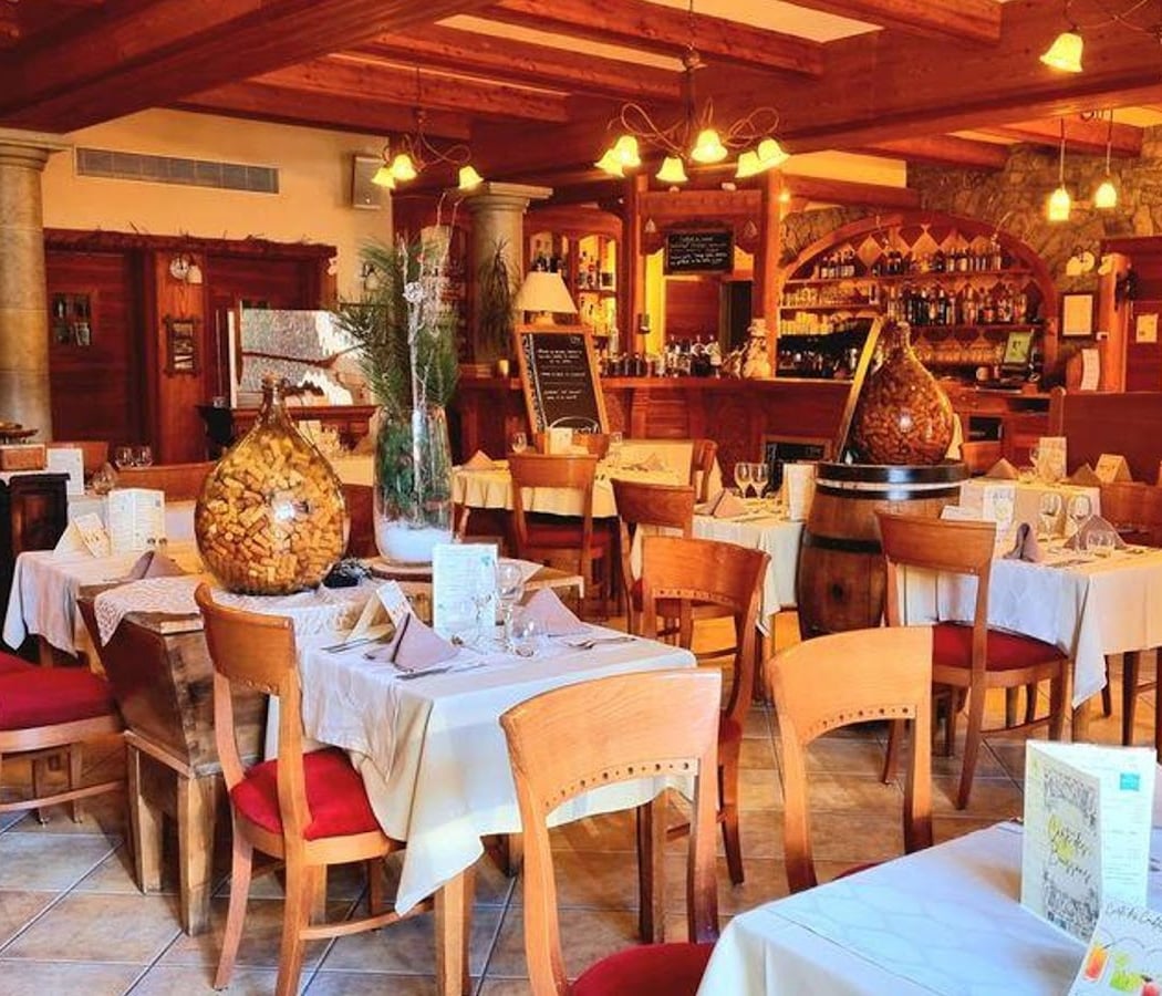 Hôtel Restaurant les Peupliers 1