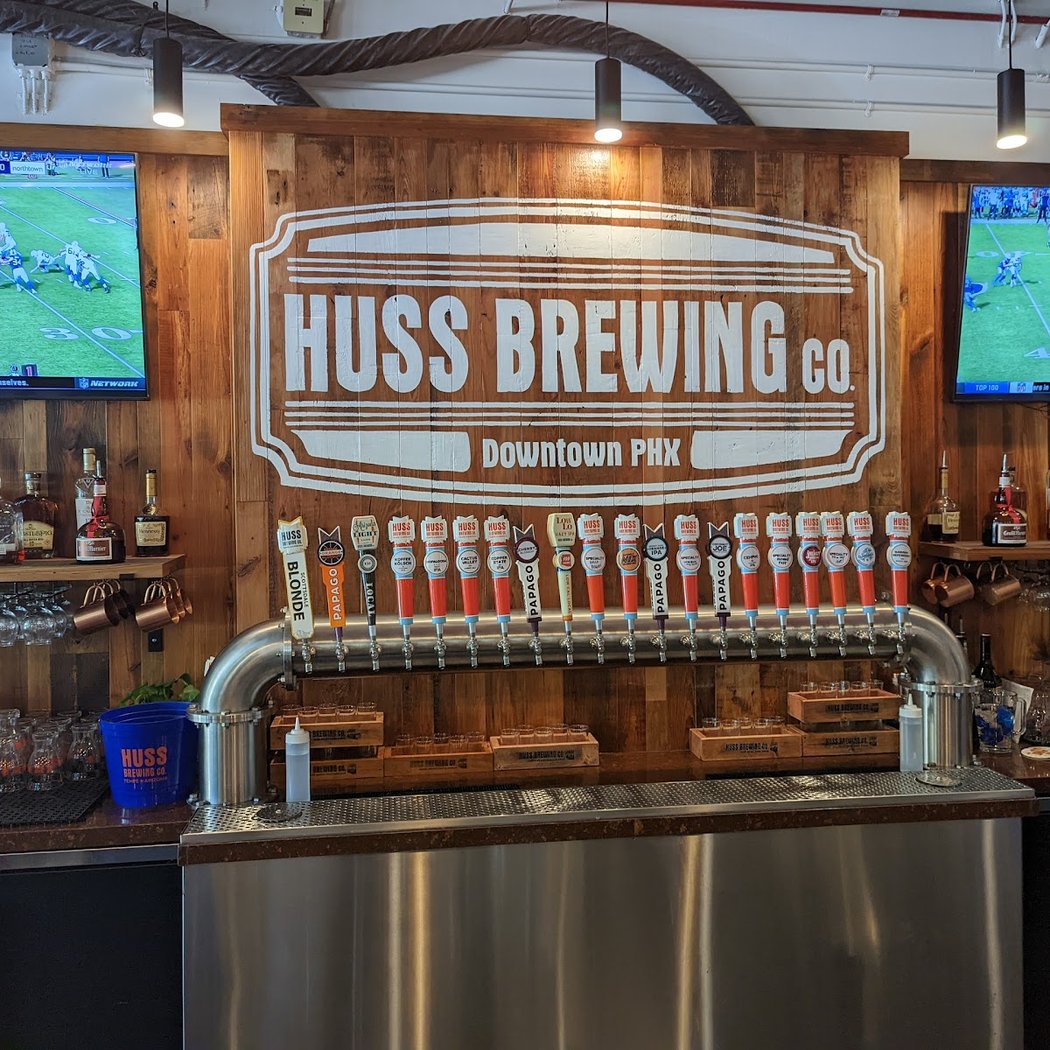Huss Brewing Downtown PHX Brewpub + TOGO 3