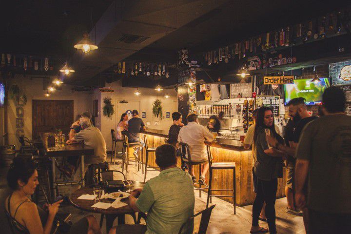 Trivia Night Mondays 1