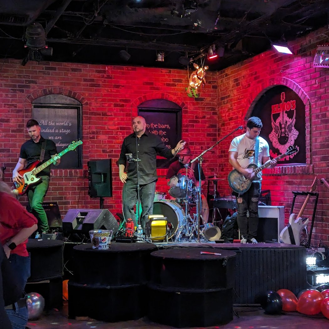 Rotating Rock Bands at Elmo's