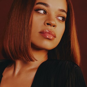 Ella Mai and Girlfriend