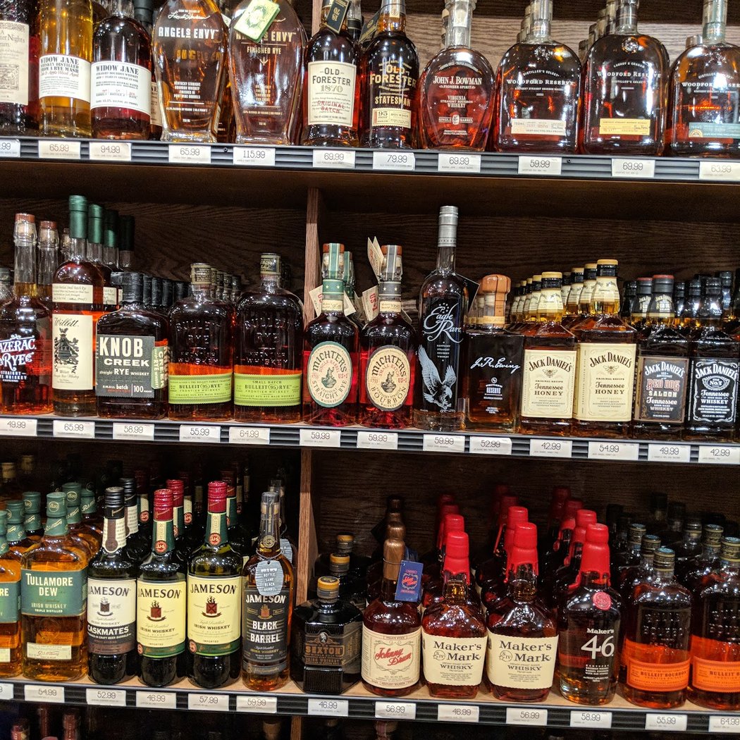 The Manhattan Wine Shop 1