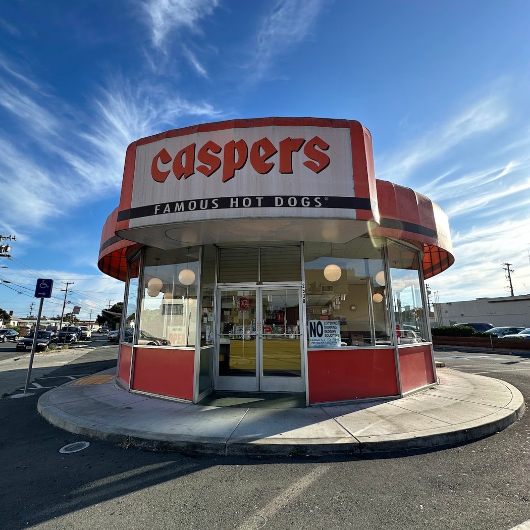 Caspers Hot Dogs - Richmond 3