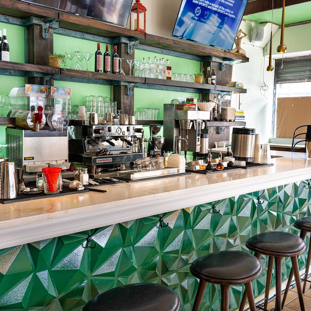 Market Bar 2