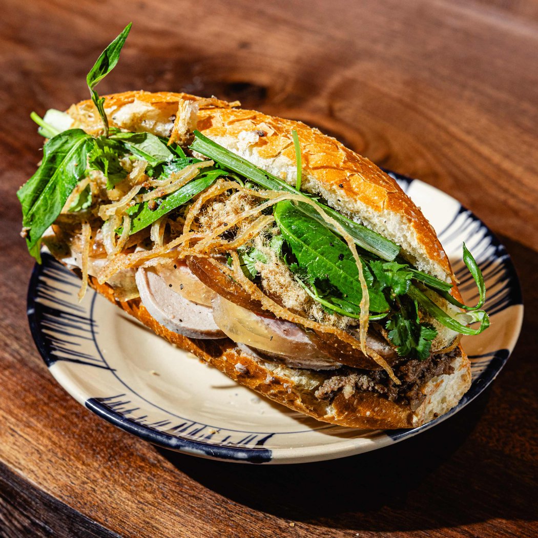 Bánh 1