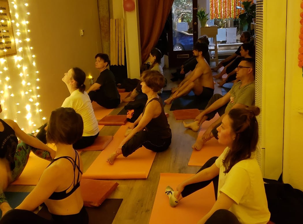Kirtan & Supper 3