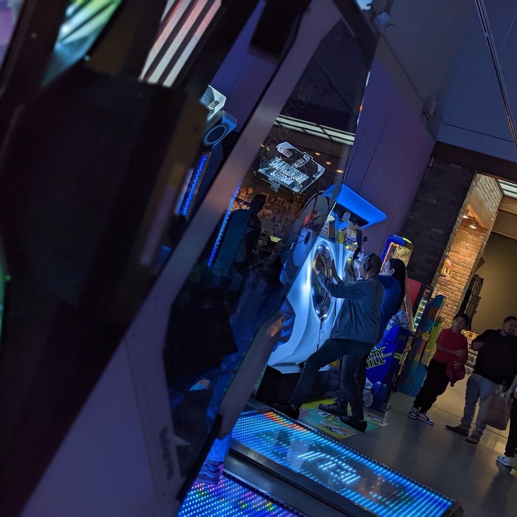 Haze's Toys & Arcade 1