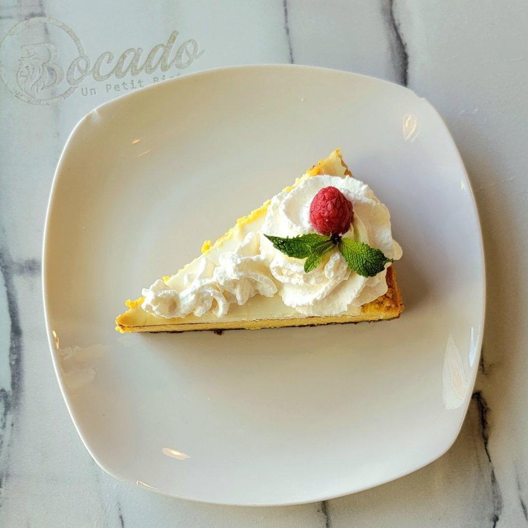 Bocado: Un Petit Bistro 3