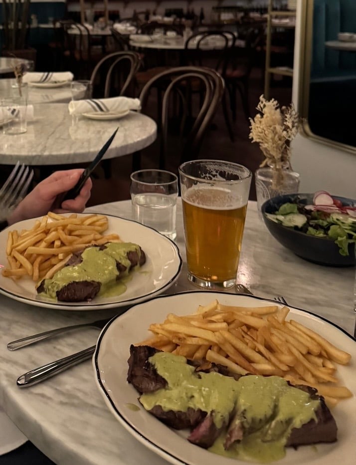 BOTTOMLESS STEAK FRITES