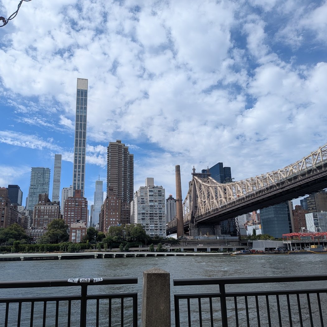 Roosevelt Island Sign 3