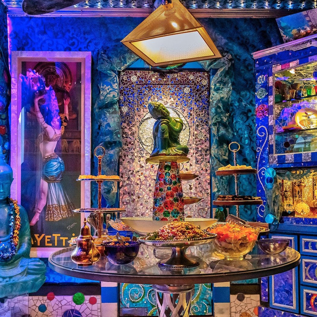 Into the Rabbit Hole: Indoor Tour 3