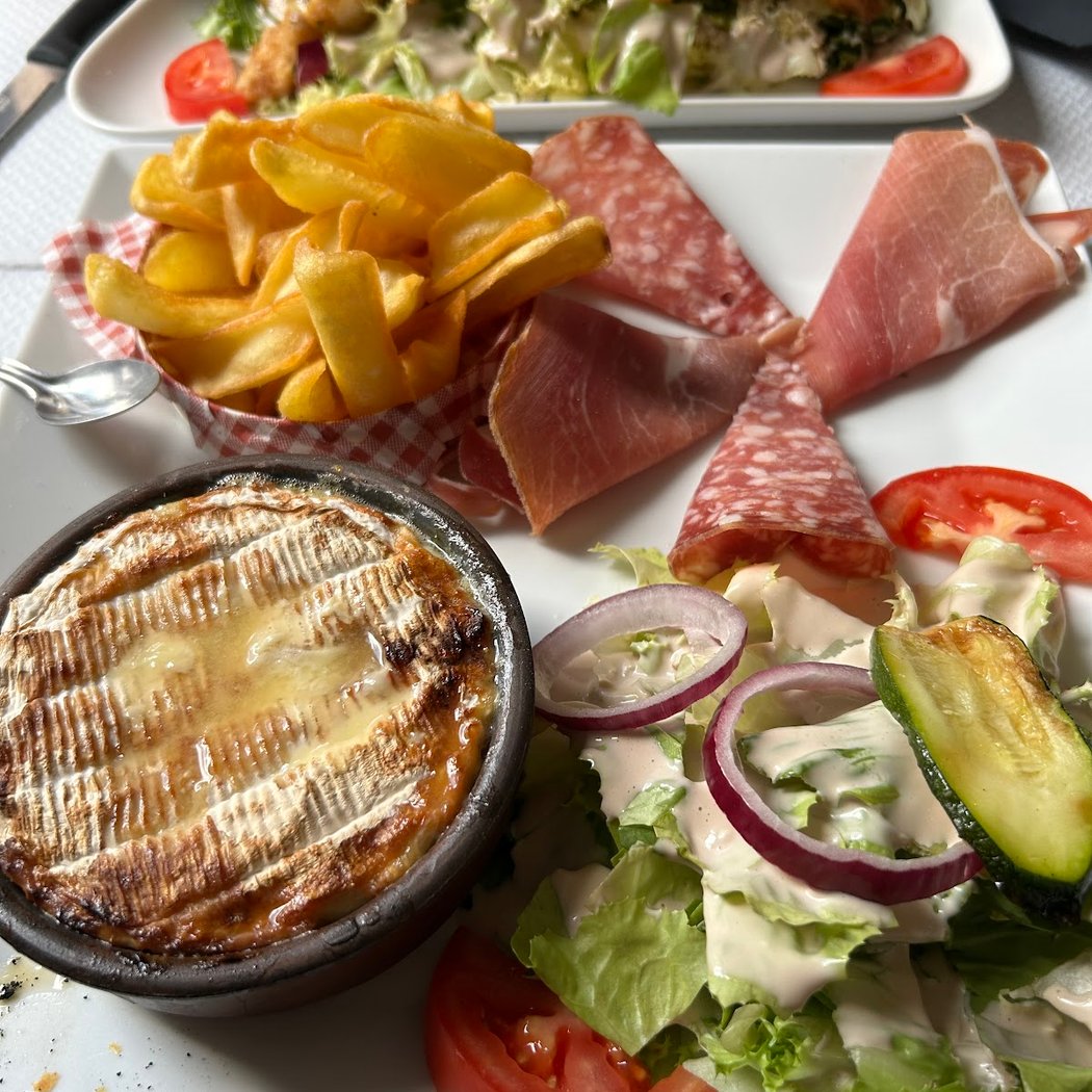 Chez Angèle 1