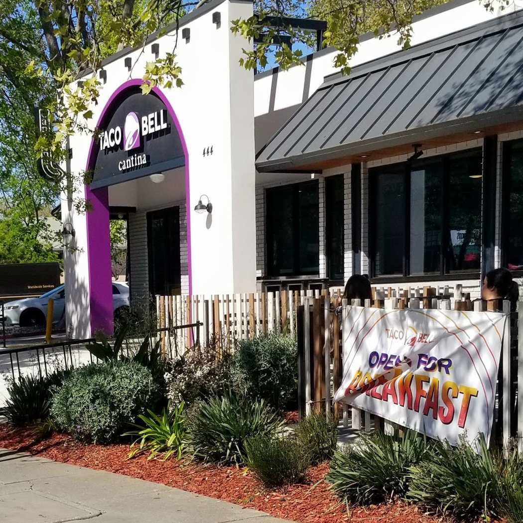 Taco Bell Cantina 2