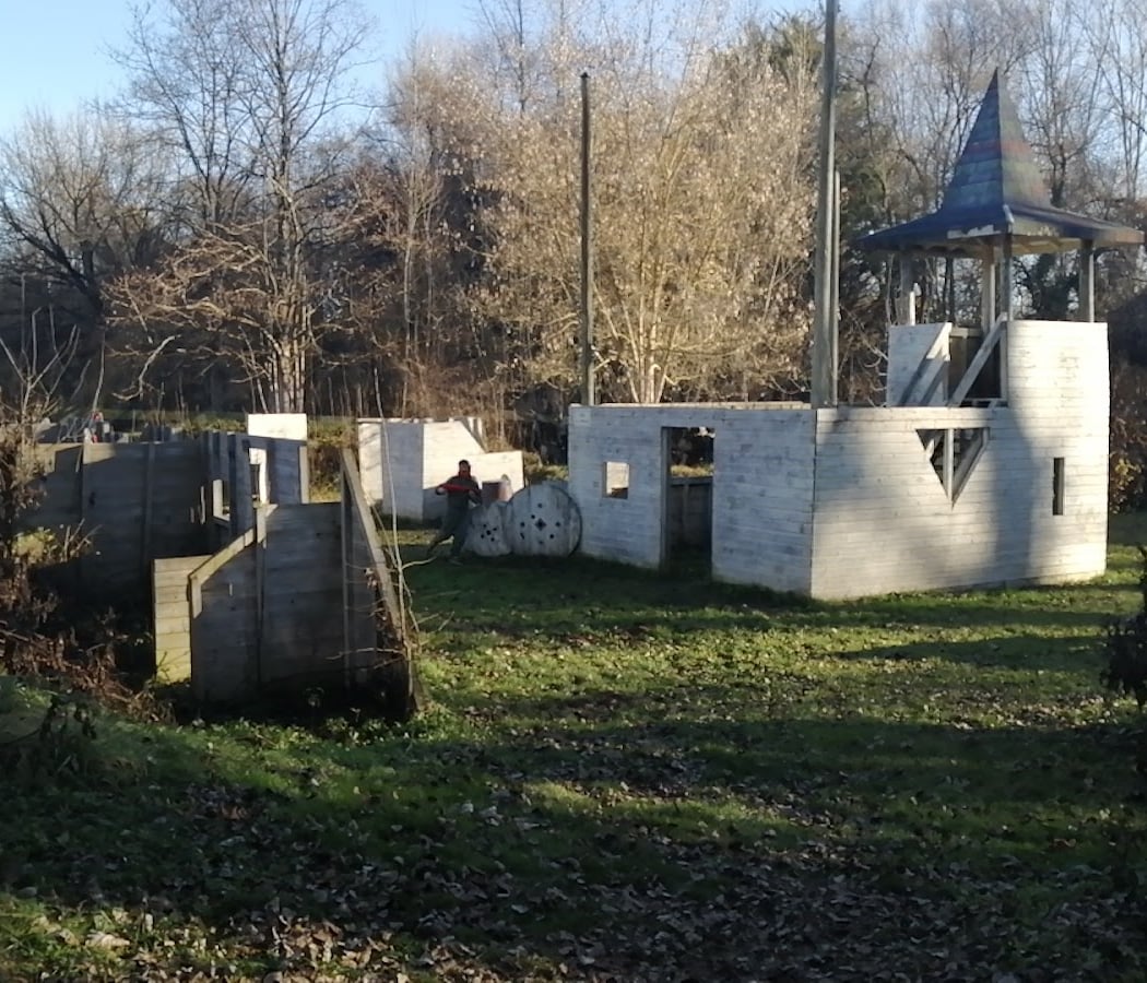 Piranha Paintball 2