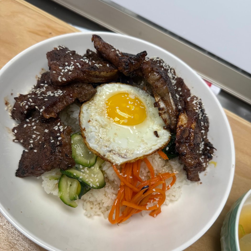 Mr. Yun's Tower Deli 3