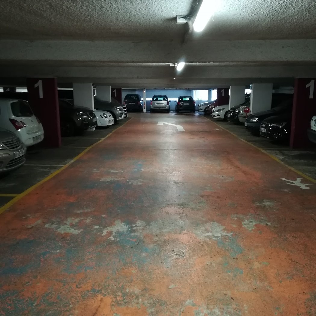 Parking Decré-Bouffay 2