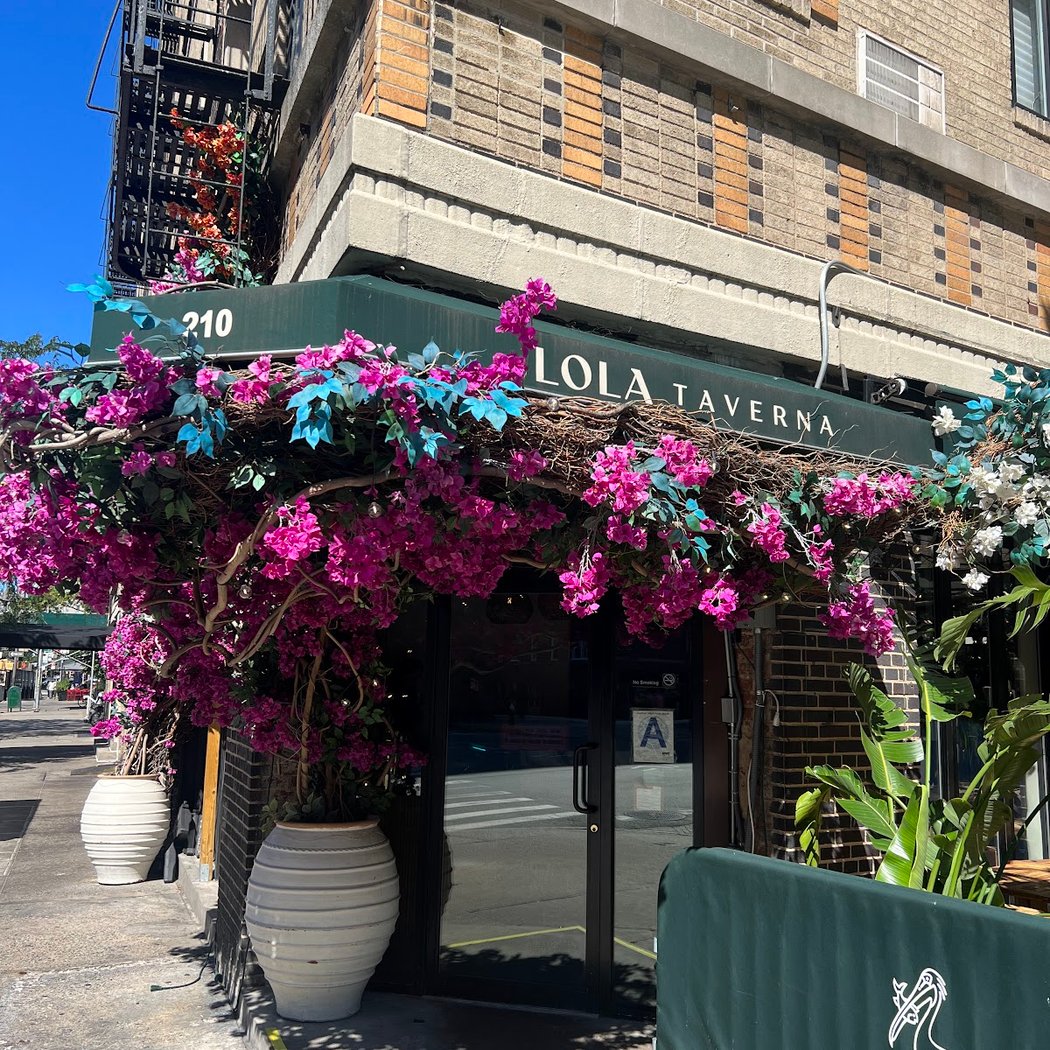 Lola Taverna 5