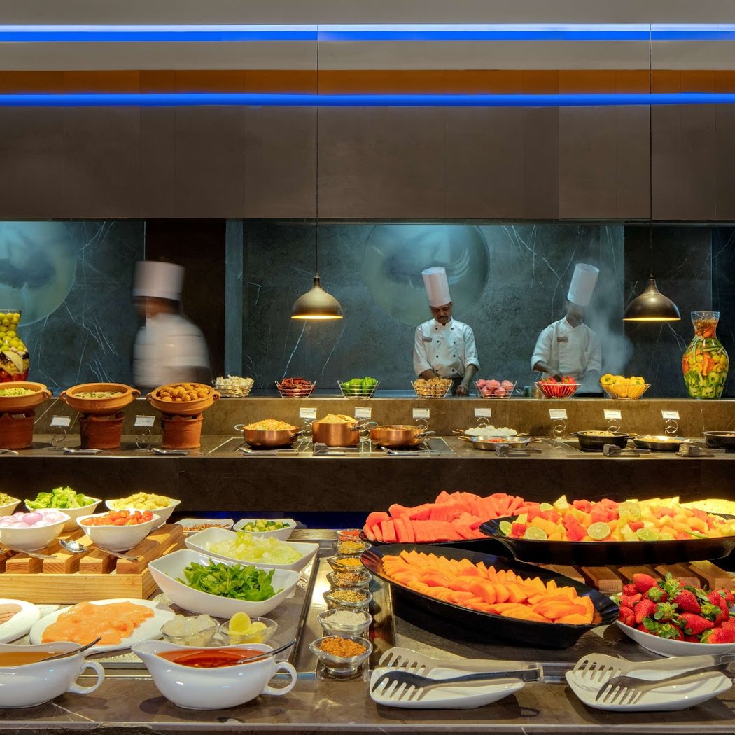 Radisson Blu Hotel, Atria Bengaluru 1