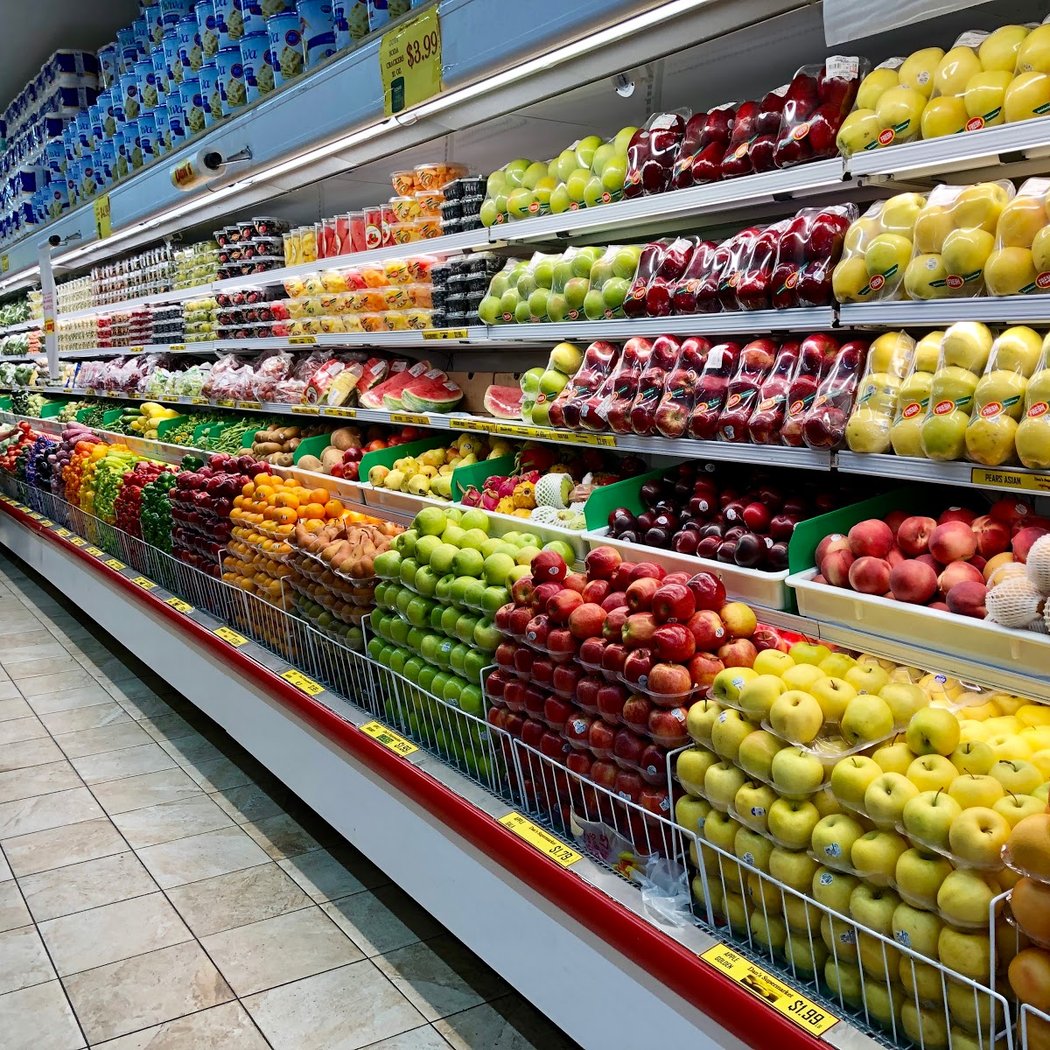 Dan's Supermarket 1
