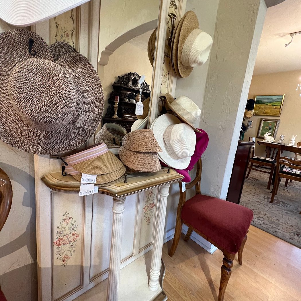 Vignette Furniture Consignment 3