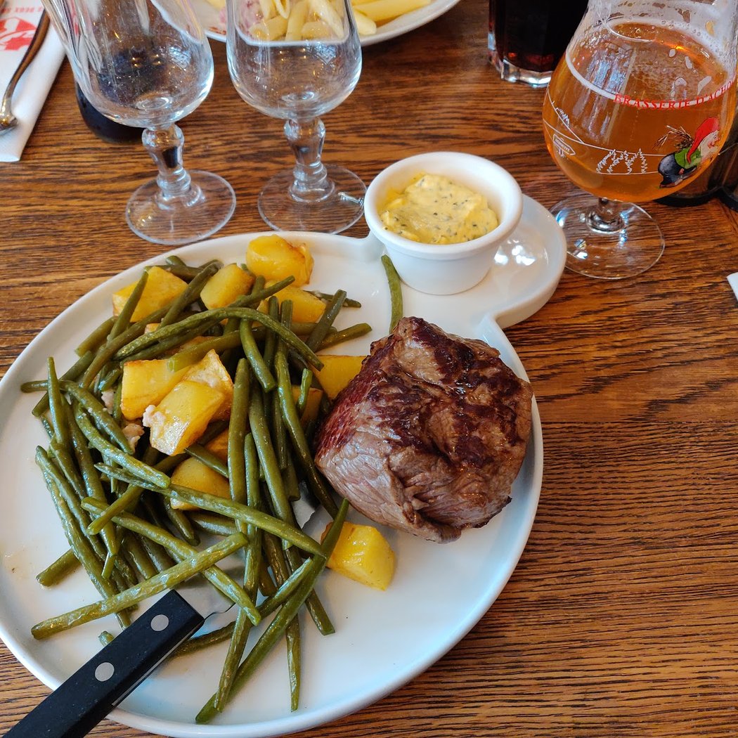 LES DEUX SAVOIE BRASSERIE 3