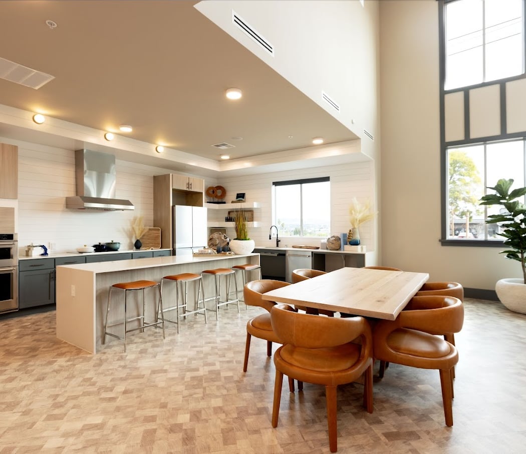 Anchor 532 Luxury Apartments 2