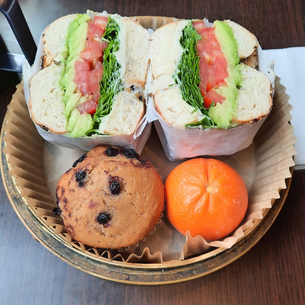 UT47 Kitchen & Bar 2