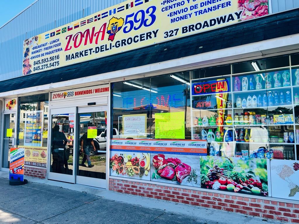 ZONA 593 Market, Deli, Grocery 2