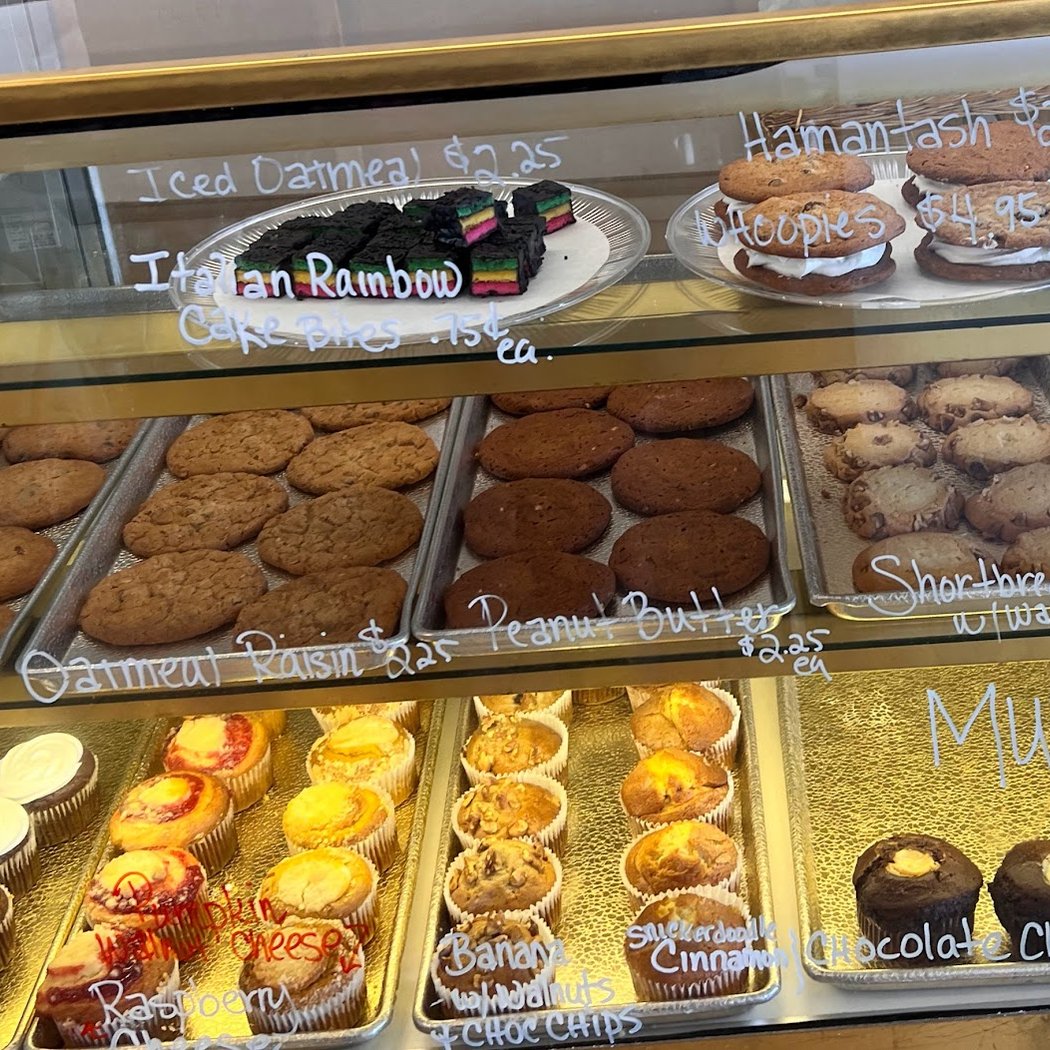 Mike's Pastry Shop 3