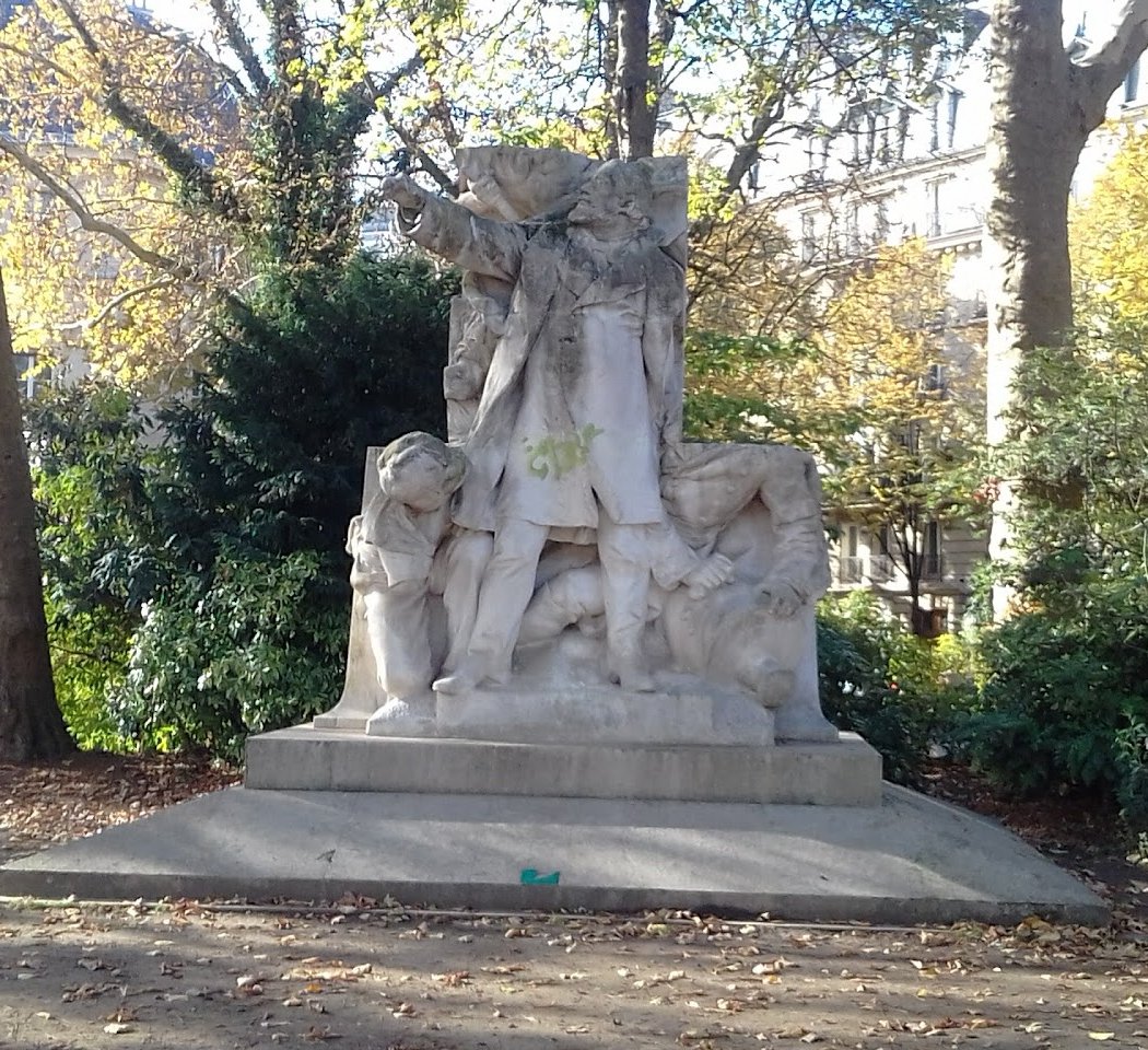 square Édouard-Vaillant 3