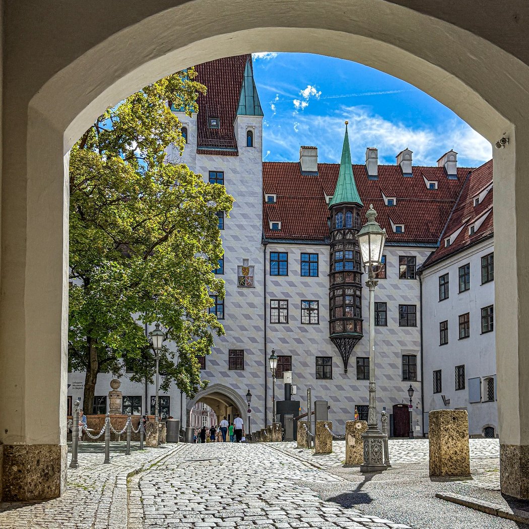 Alter Hof 1