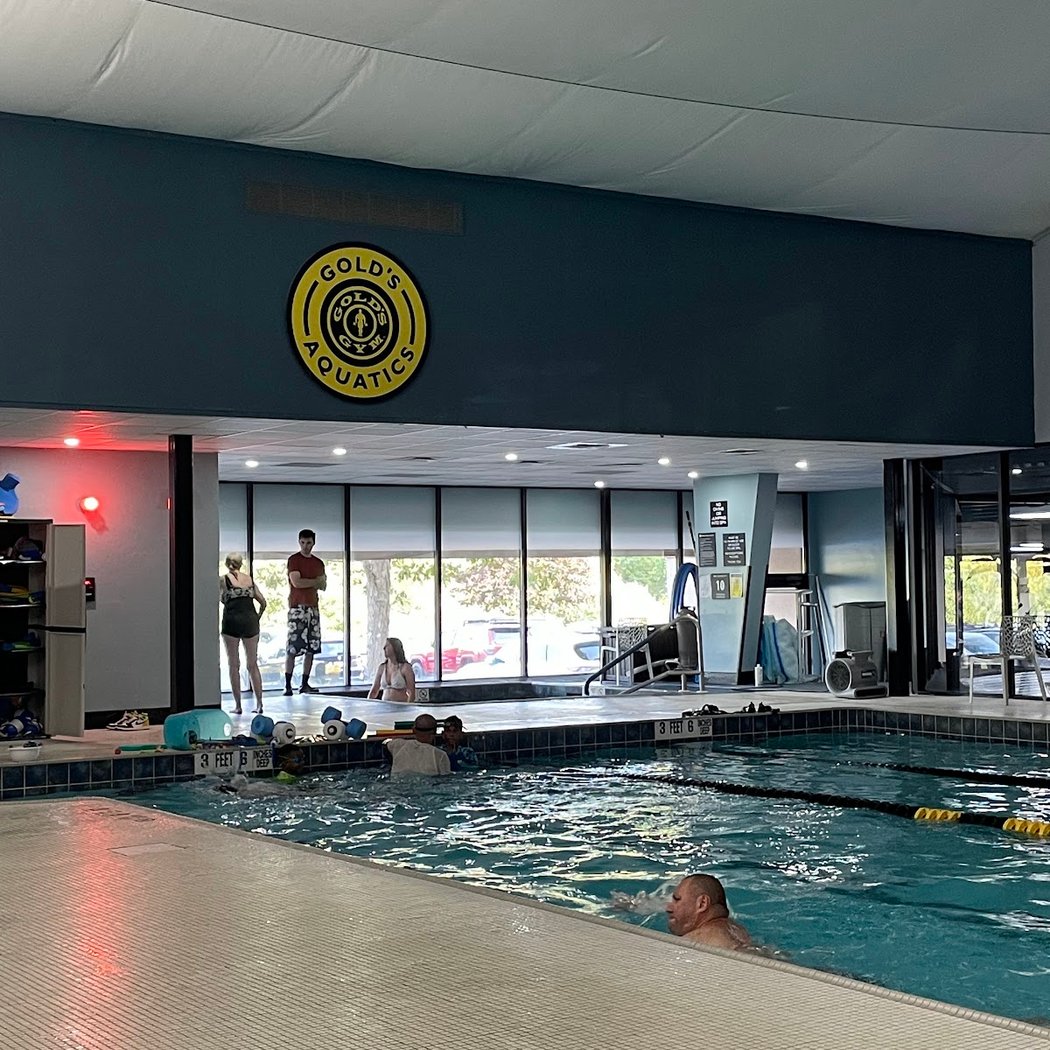 Gold's Gym 2