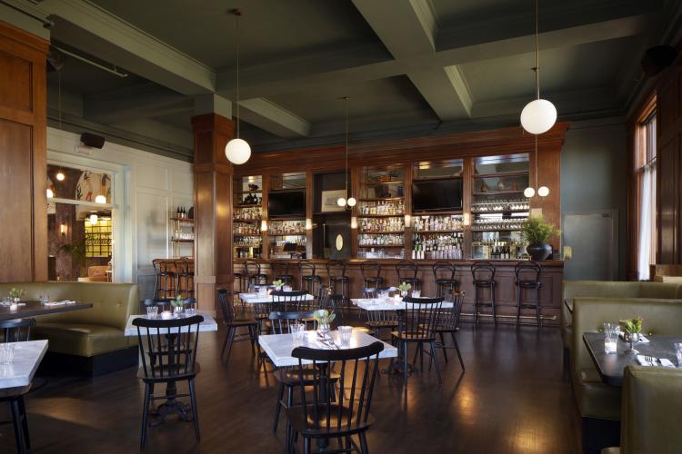 Henry's Bar & Restaurant 1