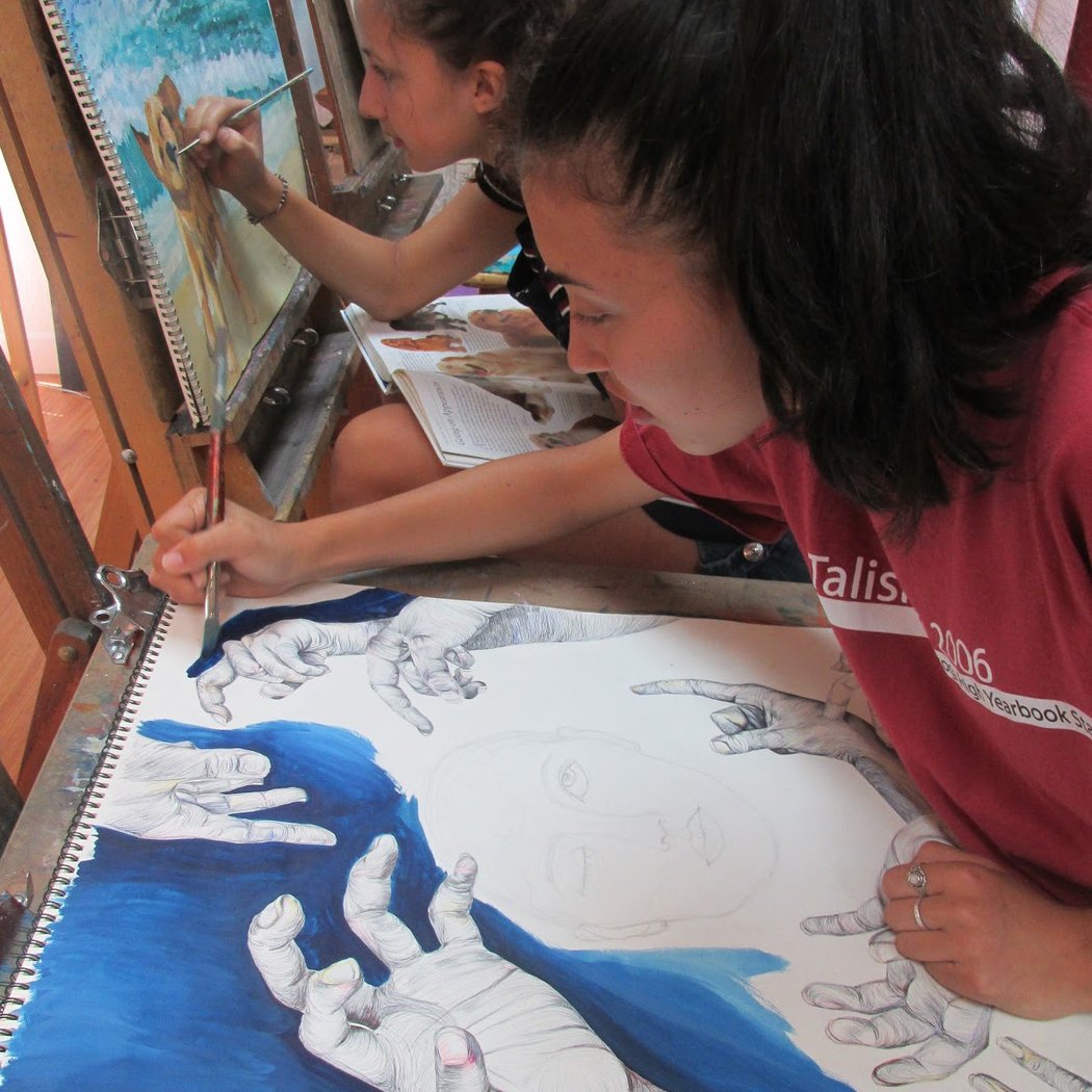 Rainbow Art Studio 1