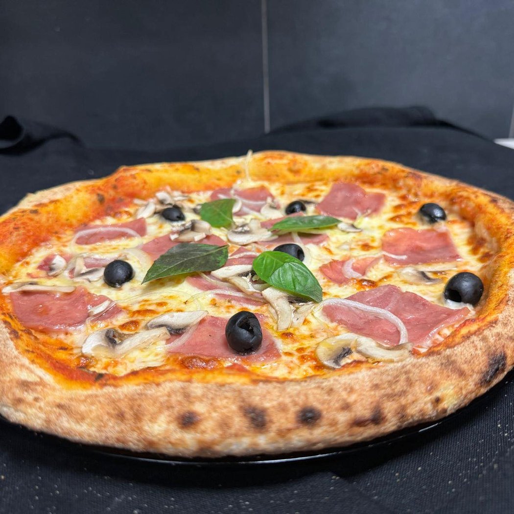 Pizza House 3