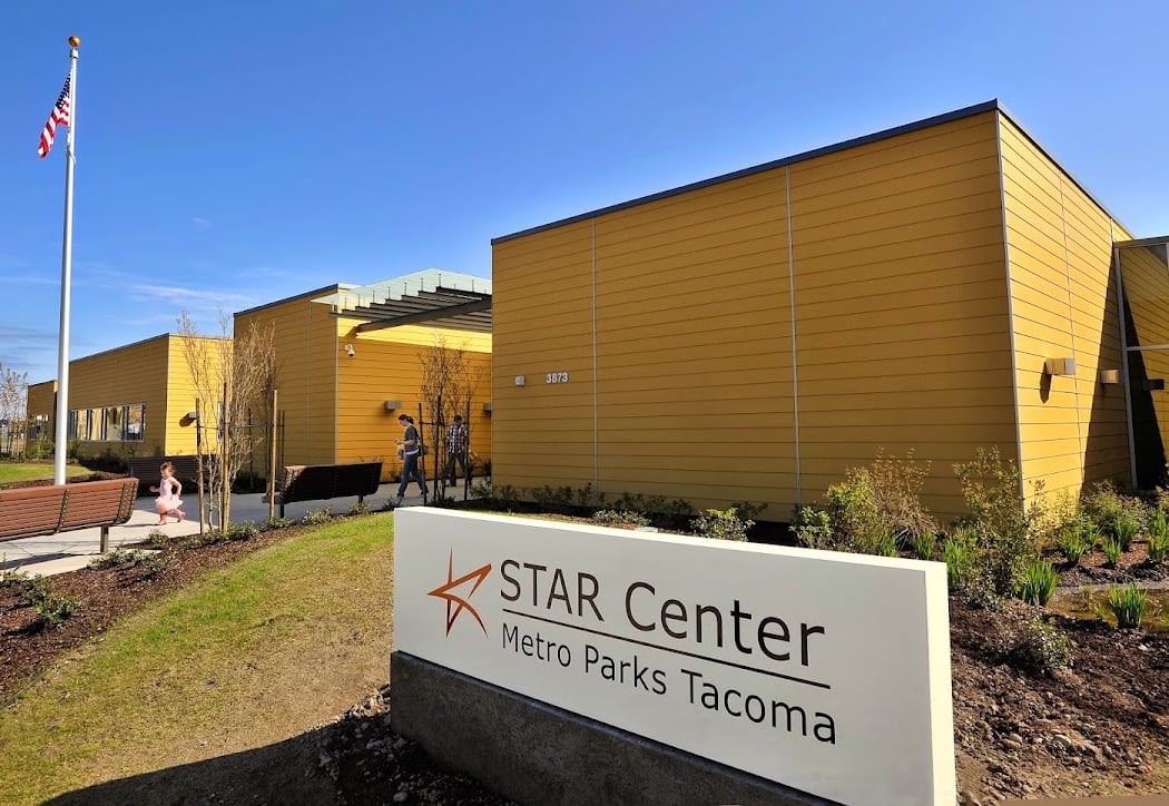 STAR Center 2