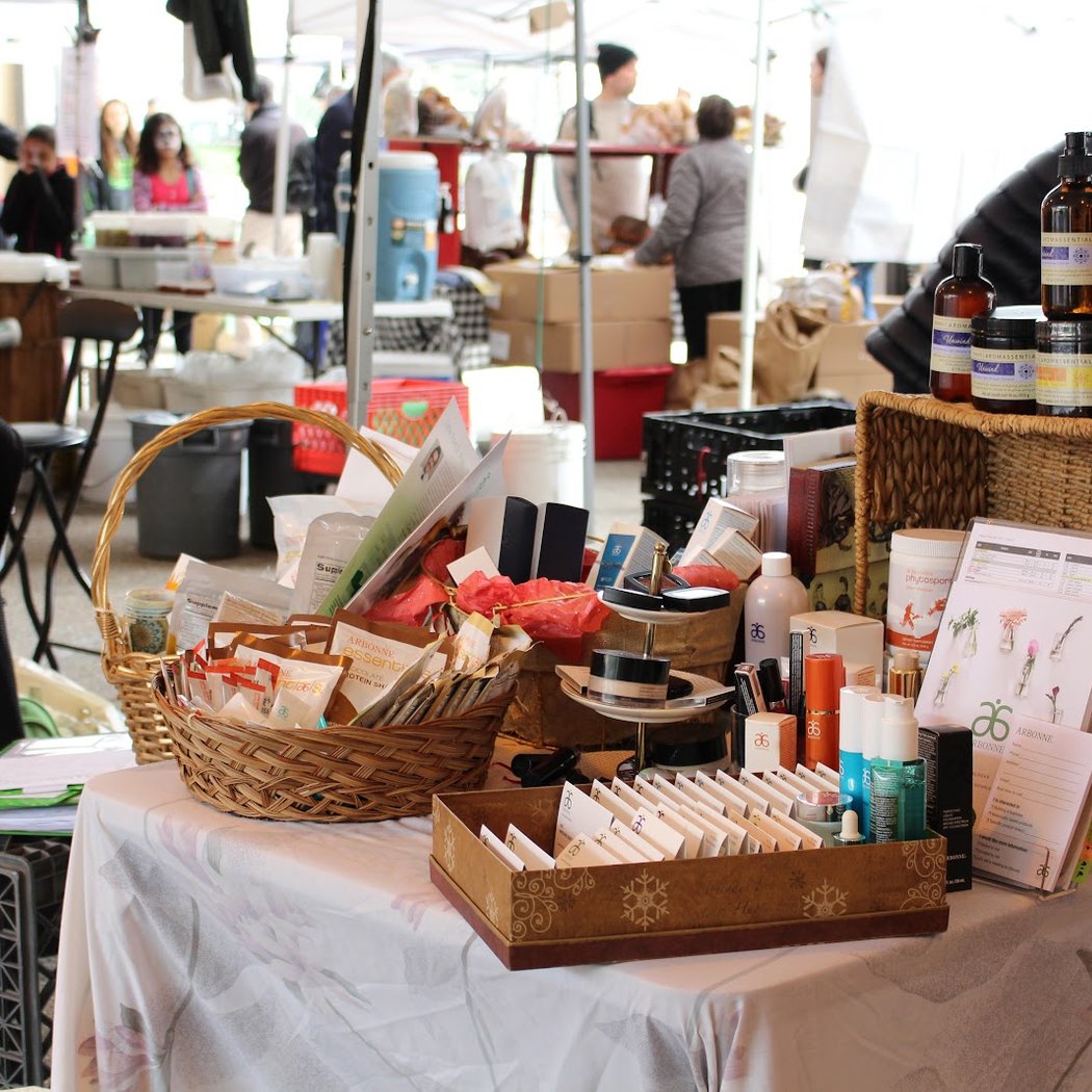 Riverdale Y Sunday Market 2