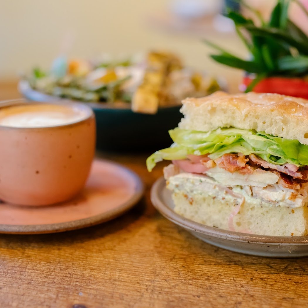 Harken Cafe 3