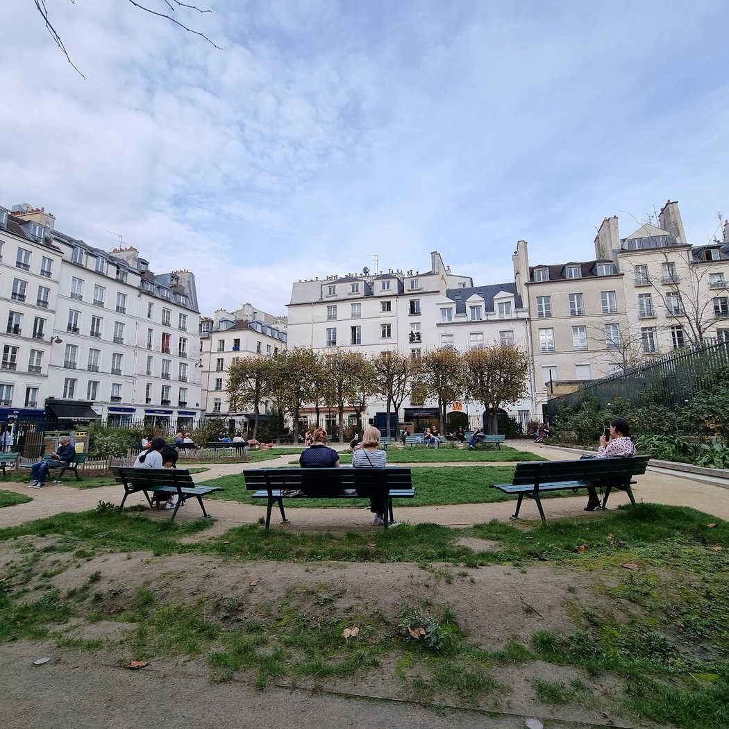 Hôtel-Salé-Léonor-Fini Garden 2