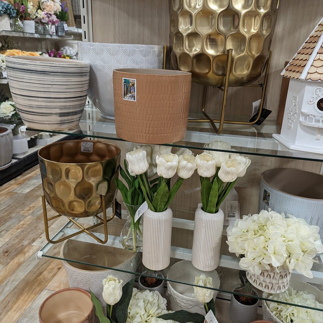 T.J. Maxx & HomeGoods 1