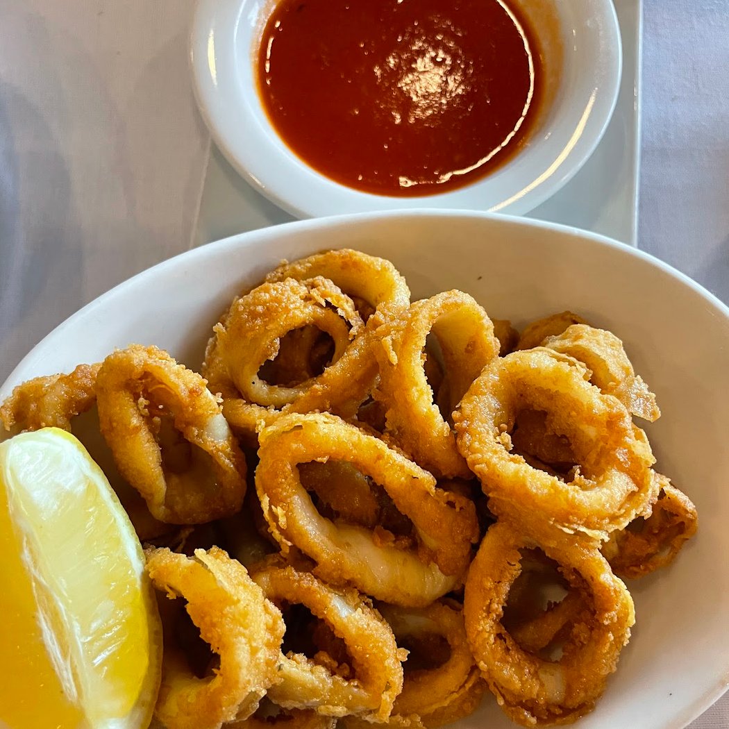 Mezza Luna Bistro 3