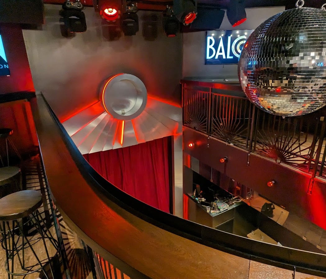 Weekly Performances at Balcon Salon 2