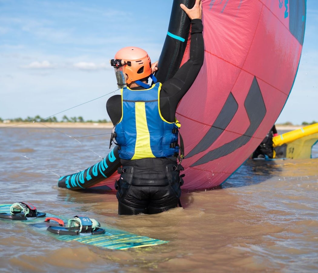 Chatelkiteschool - Kitesurf, Wingfoil, Bouée Tractée School Hire 3
