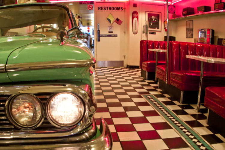 Lori's Diner 2